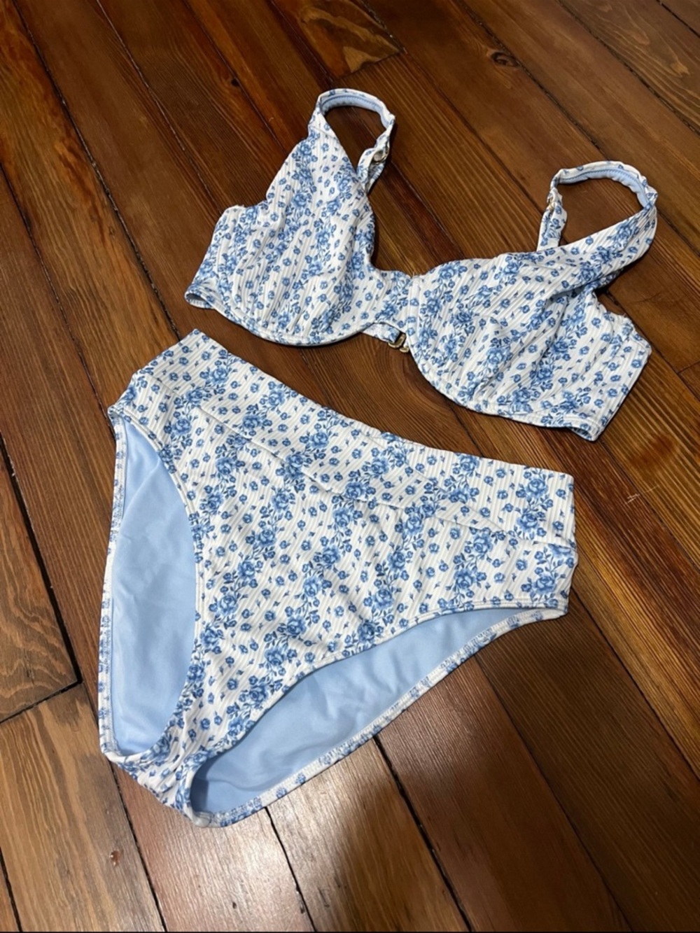 Hollister Blue and White Floral Underwire Bikini Set